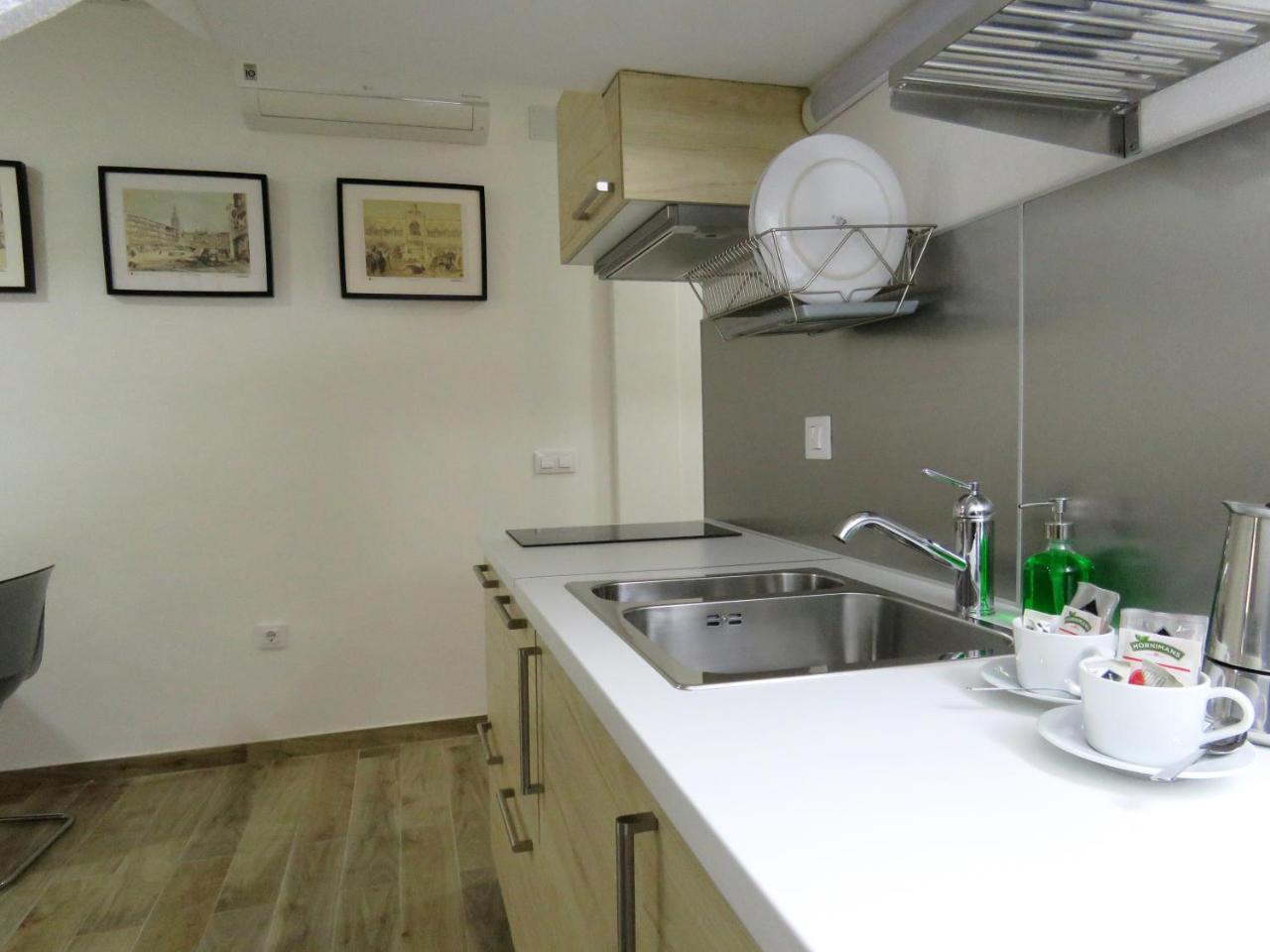 Living Sevilla Apartments Hercules エクステリア 写真